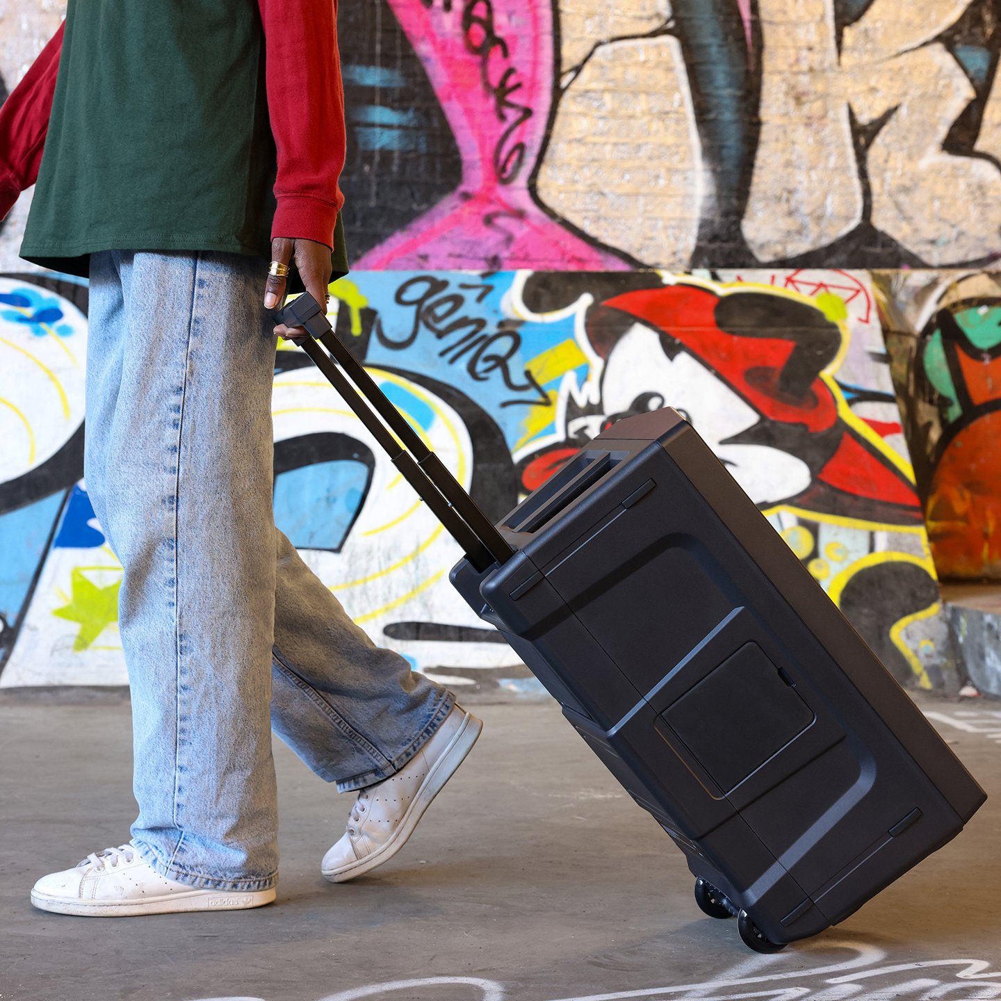 ALPHATHETA WAVE-EIGHT 8" portable DJ speaker with SonicLink - Image 4